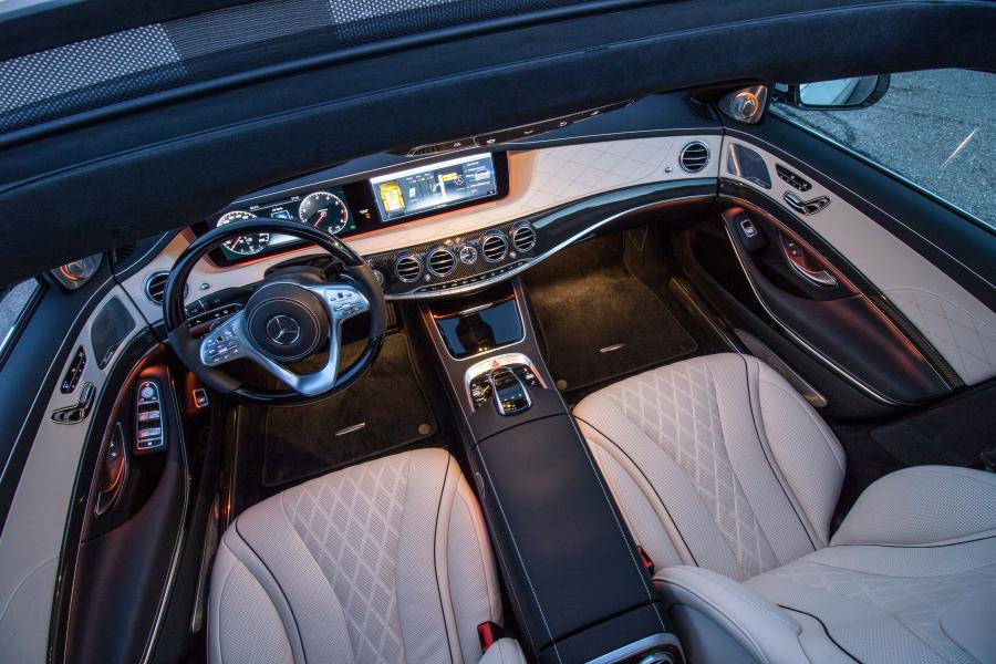 Торпедо Mercedes-Benz S560 Lang 2017 года  (WW) (фото 47 из 50)